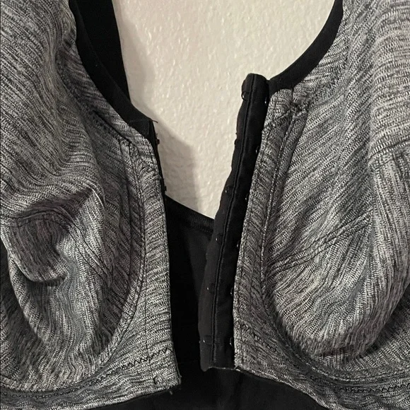 Glamorise Black and Gray Sports Bra - Picture 6 of 8
